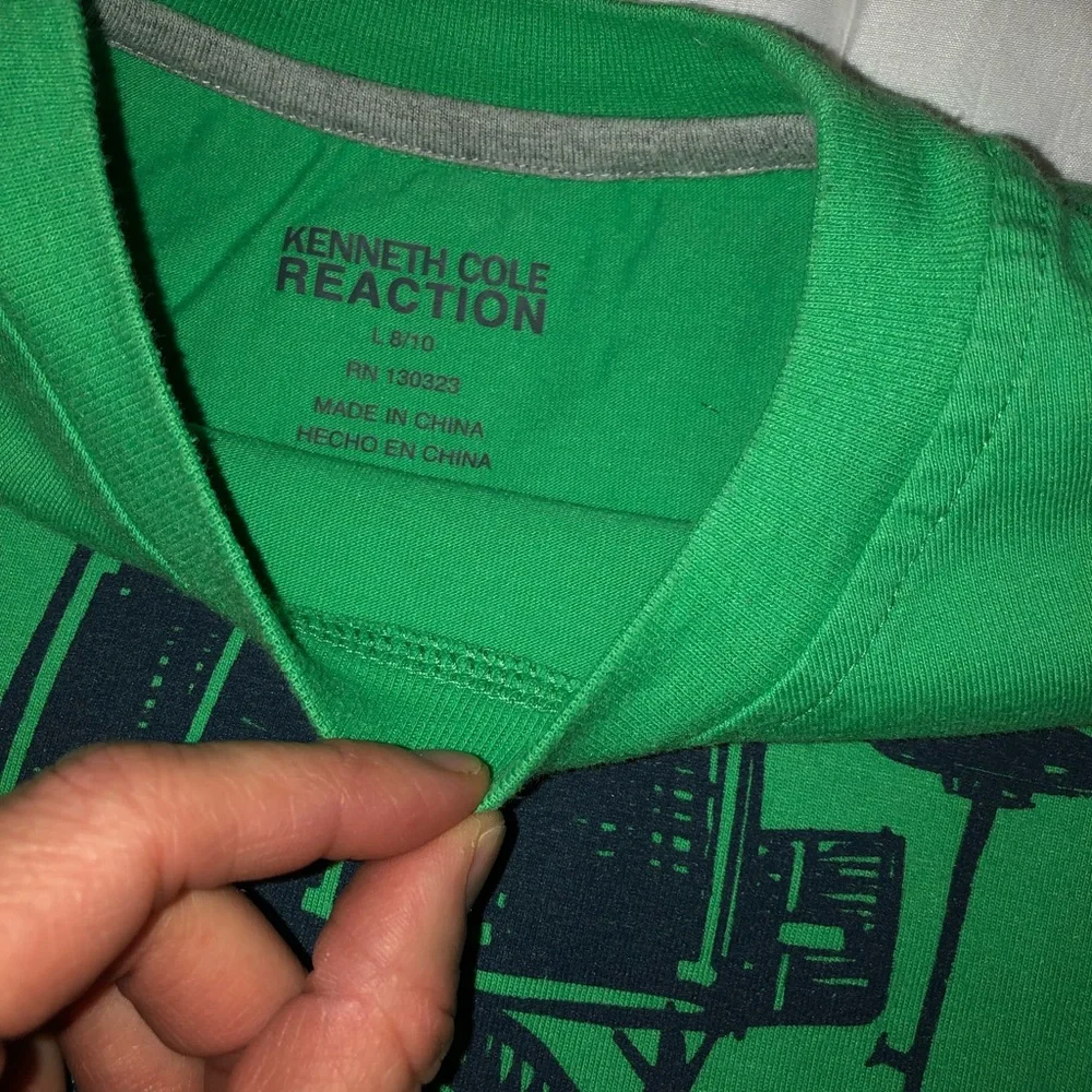 ❤️ NEW O’Neil Jacket and Kenneth Cole T-shirt never worn (new gap top $25 firm